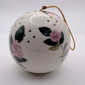VTG Floral Ceramic Closet Hanging/ Clothing Drawer Ornament for Potpourri